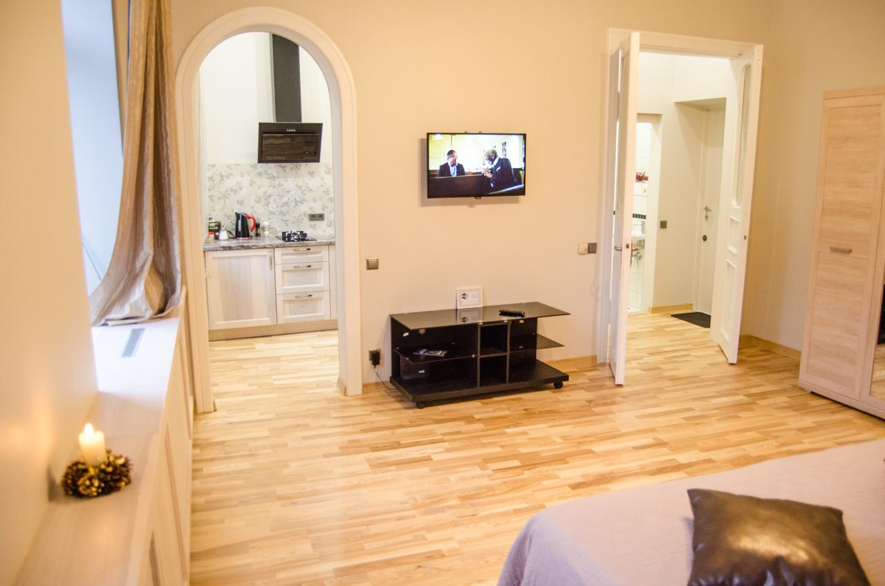 City Inn Riga Apartment, Barons Promenade With Parking Buitenkant foto